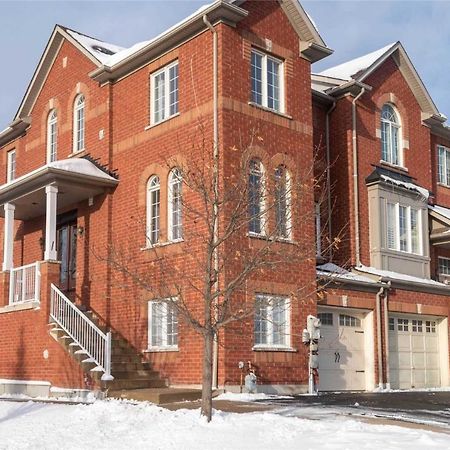Jazzy Home Stay Місісаґа Екстер'єр фото